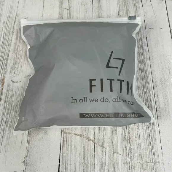 Fittin L7 White Strappy Sports bra • Large • NWT - Picture 9 of 9